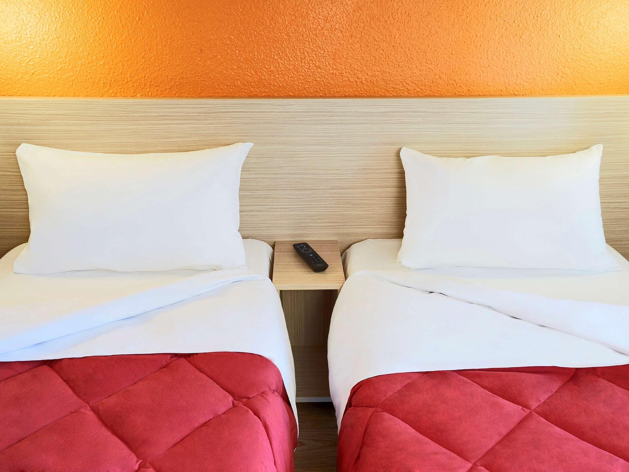 พรีเมียรคลาสเมียอักซ์แนนเตอิลเลสเมียอักซ์ Hotel Nanteuil-les-Meaux ภายนอก รูปภาพ
