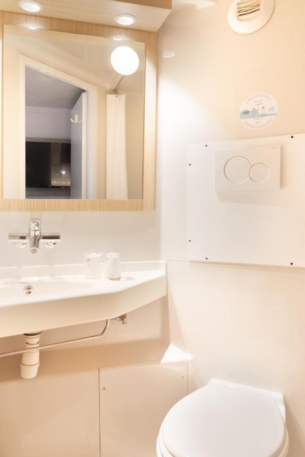 พรีเมียรคลาสเมียอักซ์แนนเตอิลเลสเมียอักซ์ Hotel Nanteuil-les-Meaux ภายนอก รูปภาพ