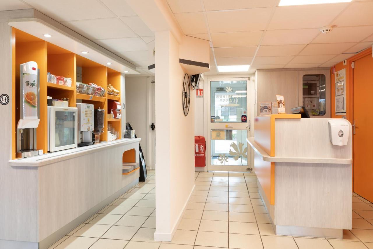 พรีเมียรคลาสเมียอักซ์แนนเตอิลเลสเมียอักซ์ Hotel Nanteuil-les-Meaux ภายนอก รูปภาพ
