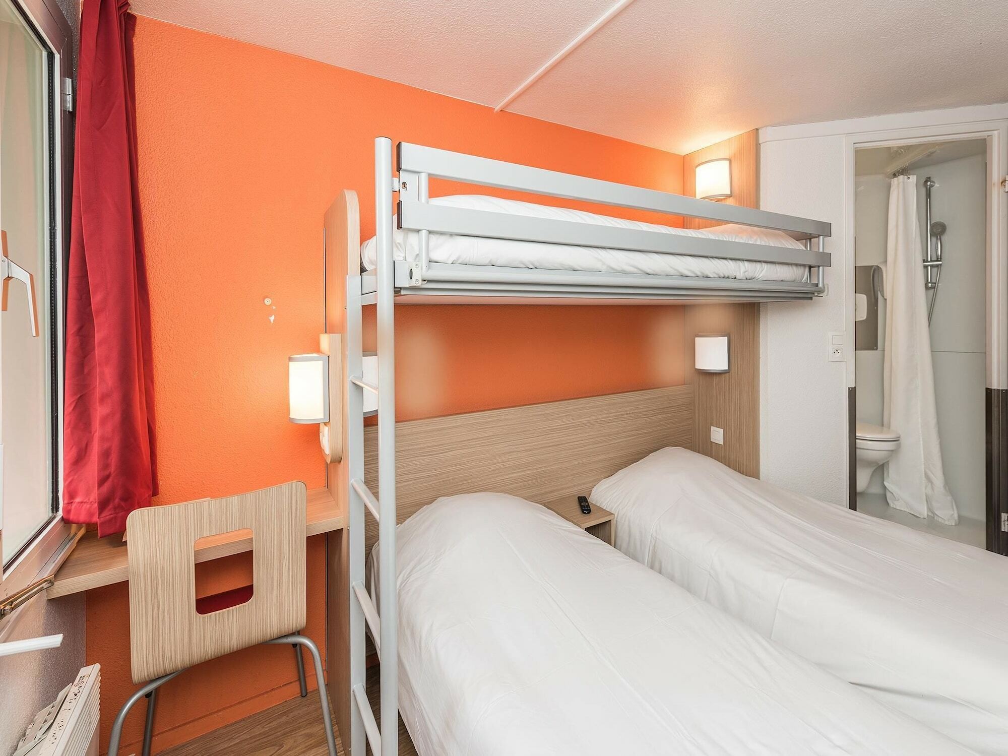 พรีเมียรคลาสเมียอักซ์แนนเตอิลเลสเมียอักซ์ Hotel Nanteuil-les-Meaux ภายนอก รูปภาพ